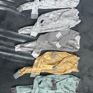 Set of 5 Baby Pajamas, footless
